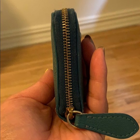 Burberry zip wallet - Picture 2 of 4